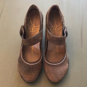 Brand new J-41 heels sz 10